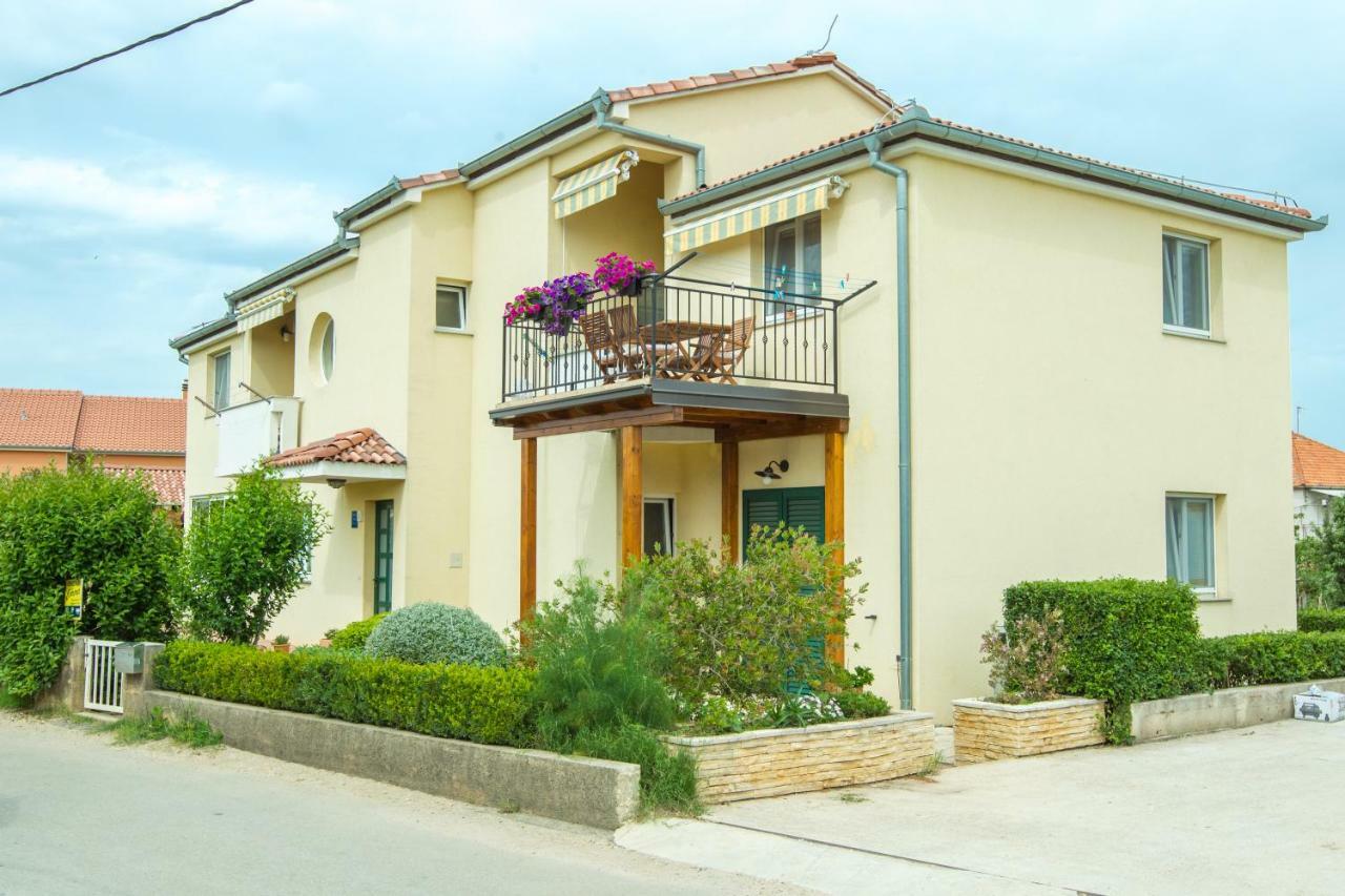 Apartments Emma บีโอกราดนาโมรู ภายนอก รูปภาพ