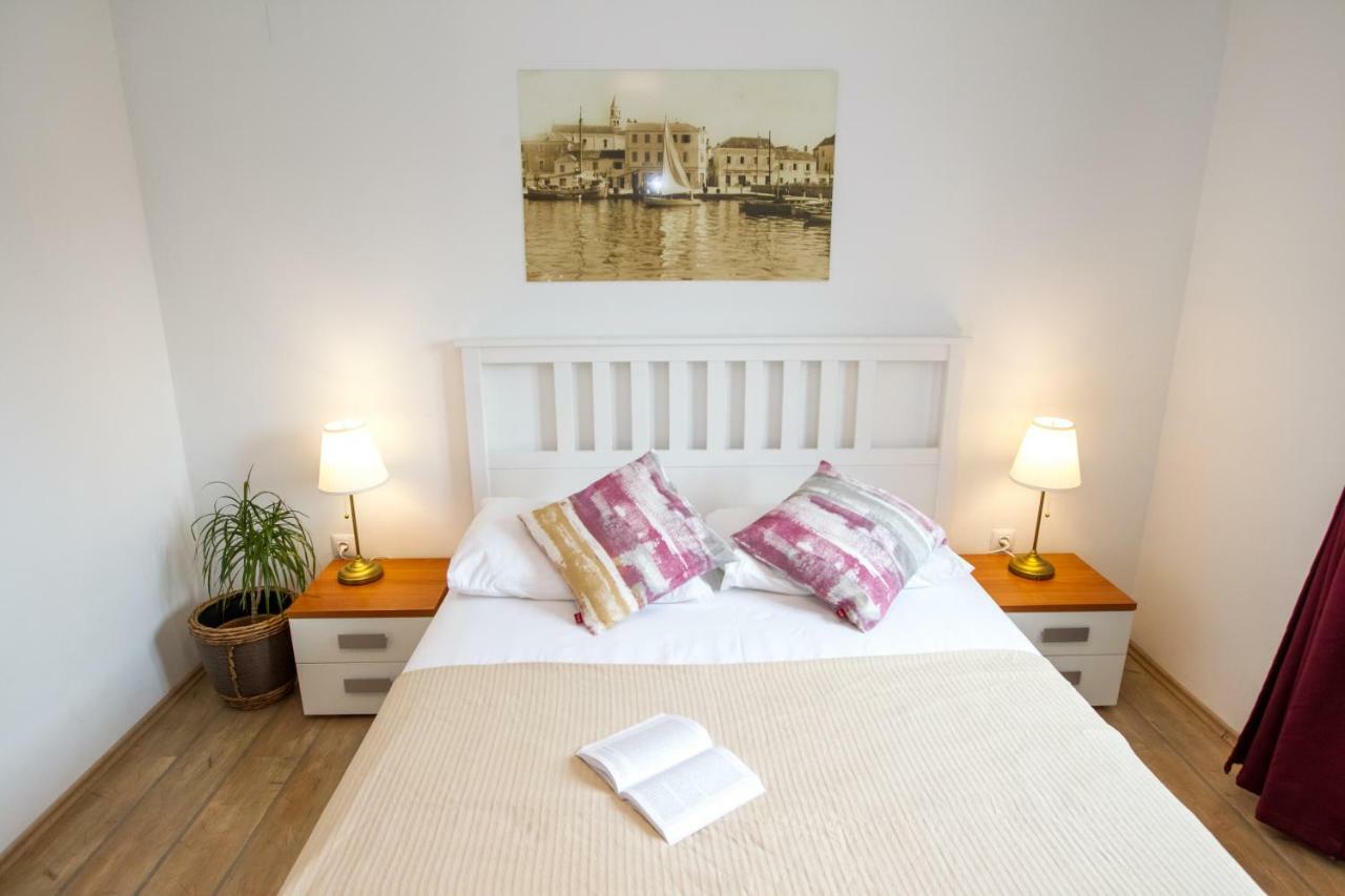 Apartments Emma บีโอกราดนาโมรู ภายนอก รูปภาพ