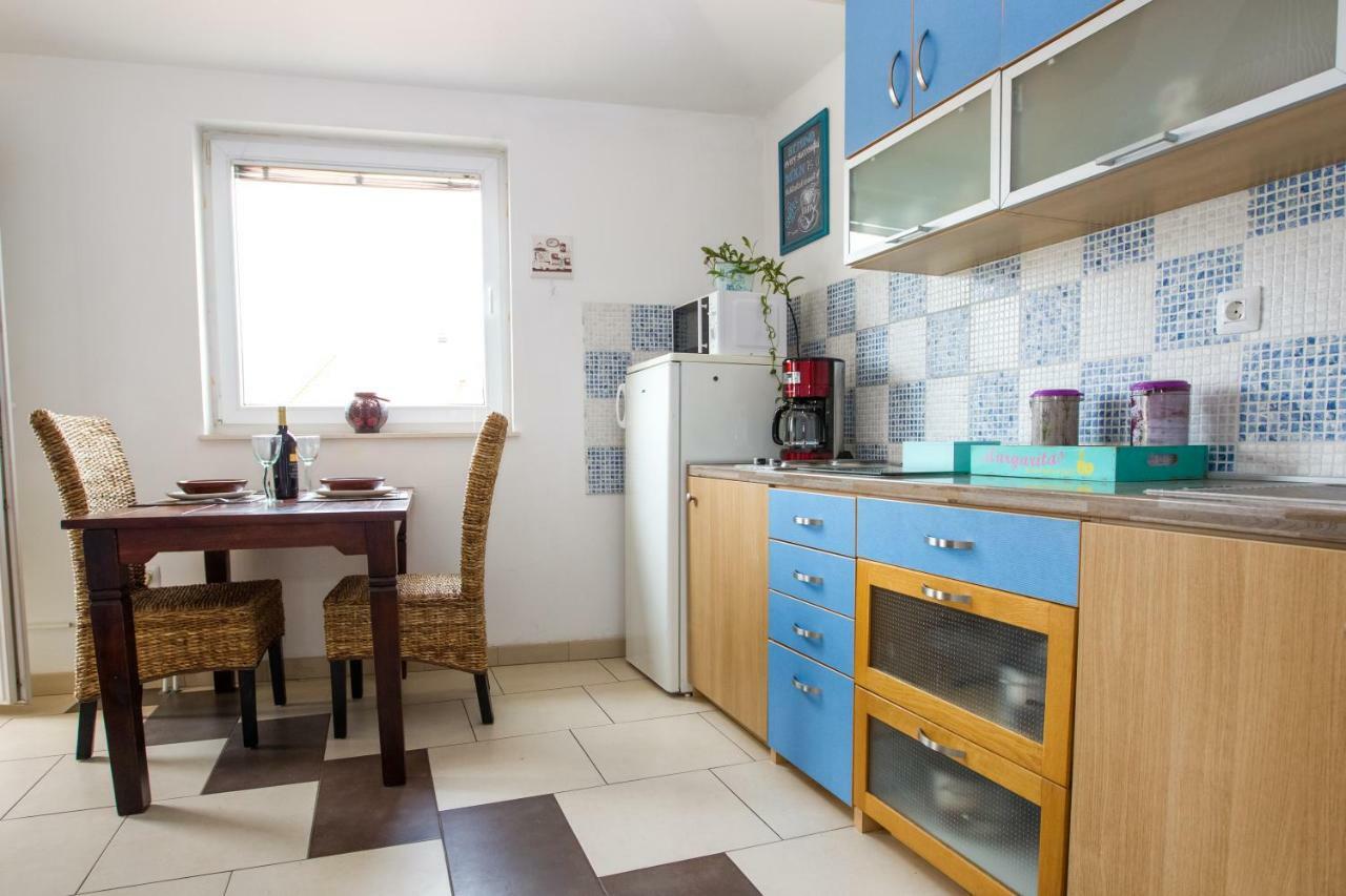 Apartments Emma บีโอกราดนาโมรู ภายนอก รูปภาพ