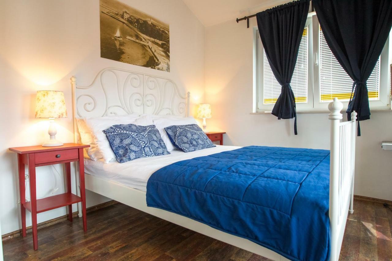 Apartments Emma บีโอกราดนาโมรู ภายนอก รูปภาพ