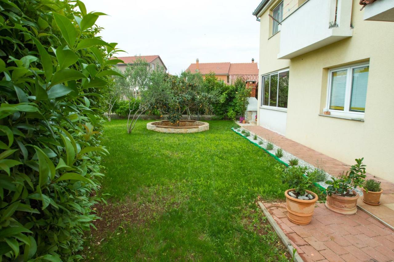 Apartments Emma บีโอกราดนาโมรู ภายนอก รูปภาพ